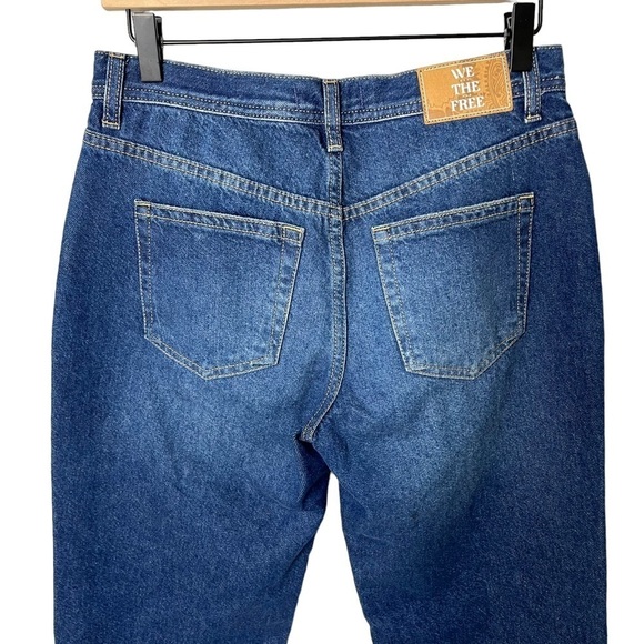 We The Free Free People Mid Rise Straight Leg Cropped Jeans Chewed Hem Size 25 - Picture 5 of 9